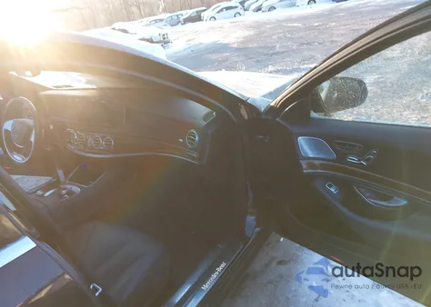 2017 Mercedes-Benz S 550 4Matic z USA, uszkodzony, nr VIN WDDUG8FB8HA332655